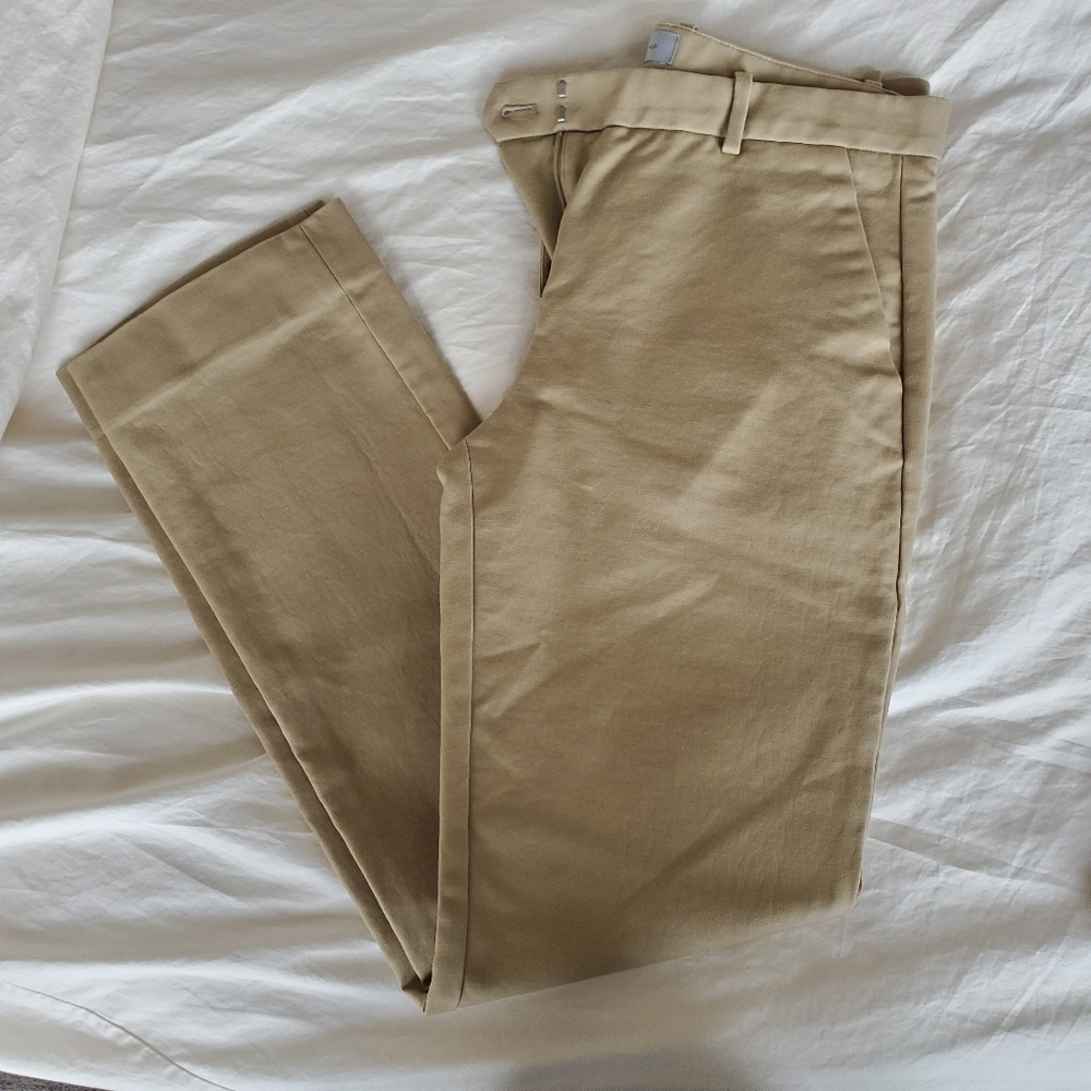 Gap Crop Khaki